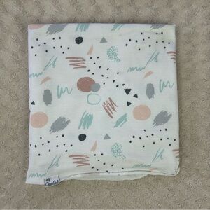 Copper Pearl Bayside Baby Swaddle Blanket Gray White Dots Triangles Circles